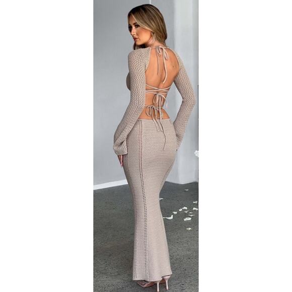 NEW Babyboo Nadine Crochet Maxi Dress Size Medium Beige Khaki Tan - Picture 3 of 10